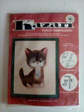 Vintage Punch Embroidery Kit - Brown Cat